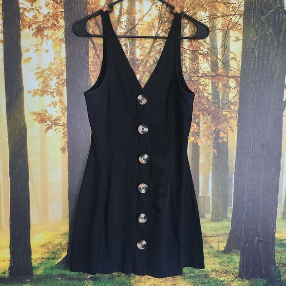 ASOS Design Sleeveless Con Dress V Neck Ribbed Mini Tank In Black Size 2 Buttons - Picture 1 of 9